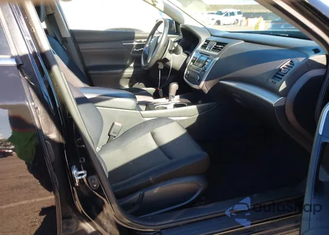 2017 Nissan Altima 2.5 Sr z USA, uszkodzony, nr VIN 1N4AL3AP0HC243610